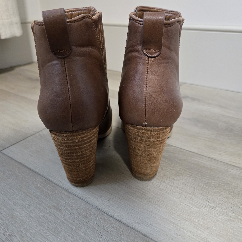 Call It Spring tan cognac heeled ankle boots, size 7 - Picture 3 of 6